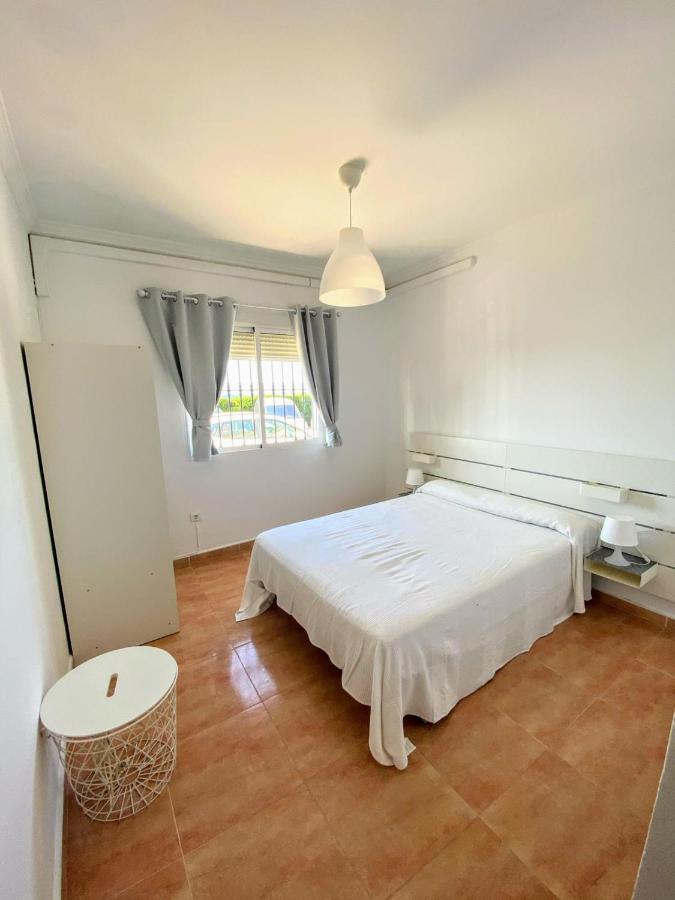 Appartement Apartamento Rio Adelfas à Benajarafe Extérieur photo