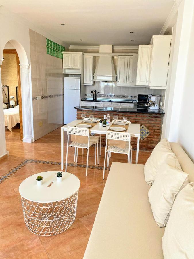 Appartement Apartamento Rio Adelfas à Benajarafe Extérieur photo